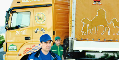 Президент Туркменистана построил внедорожник для участия в гонках