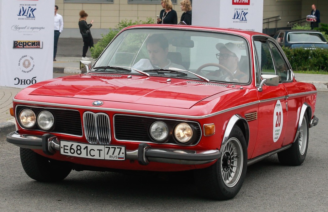 Или, вот, дерзкий «баварец» со спортивным характером — купе BMW E9. 