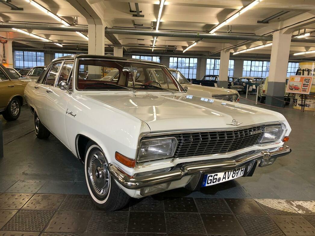 Первой ласточкой стал пассажирский микроавтобус Opel Zafira Life, вставший на конвейер «ПСМА Рус» в Калуге. А из Германии к нам приехал кроссовер Opel Grandland X, созданный по лекалам Peugeot 3008 на заводе в немецком Айзенахе.