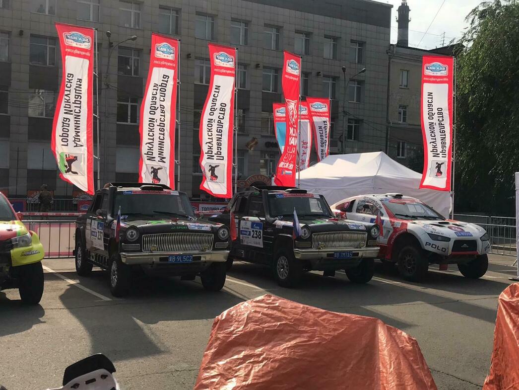 У китайцев дебют угрожающего вида болидов. 
