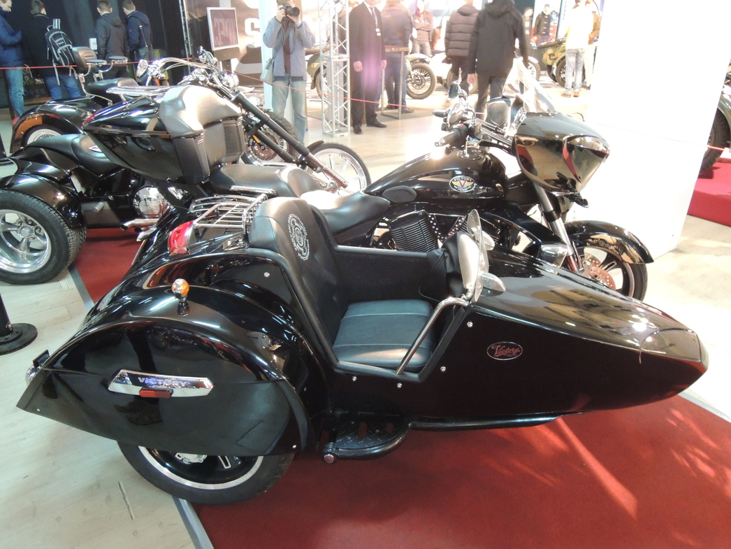 Краткий экскурс по выставке в нашем фоторепортаже.