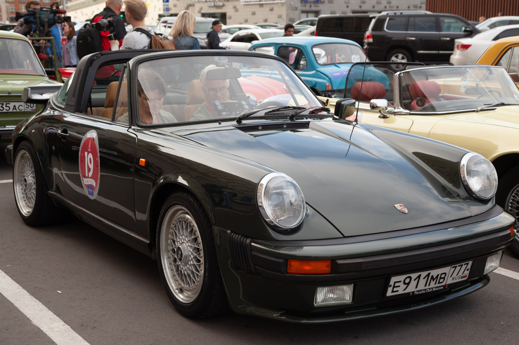 В этот раз хэдлайнером ралли стал редчайший Bugatti Type 57 1937 года выпуска, не меньшее внимание публики заслужил Lincoln Continental Mark II 1956 года. 