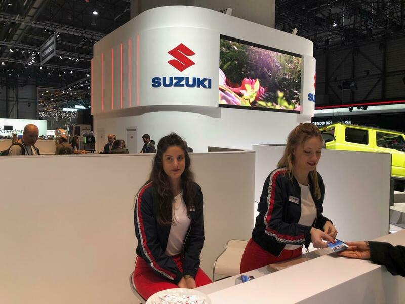 Иначе скучно, очень скучно, девушки...