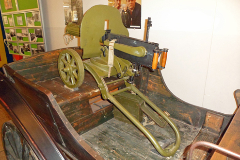 Пулемет, кстати, полностью рабочий. Правда, стреляет только холостыми.