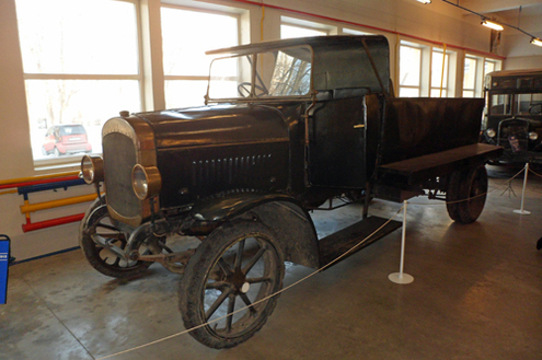 Магирус. Машине 100 лет, но все еще на ходу.