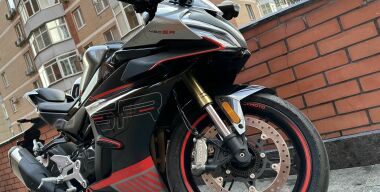 Клинок императора: тест-райд спортбайка CFMoto 450 SR