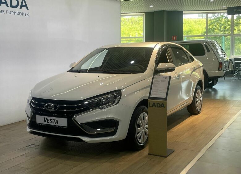 Изображение LADA Vesta вернулась в ТОП−3 самых продаваемых автомобилей в России