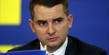 Депутаты решили отменить эвакуацию машины за езду без документов