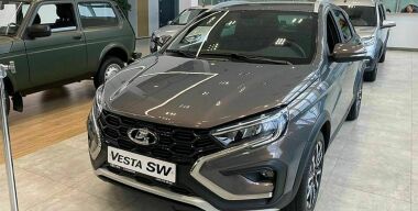 Новая LADA Vesta поступит в продажу с ABS, но без «планшета» и АКП