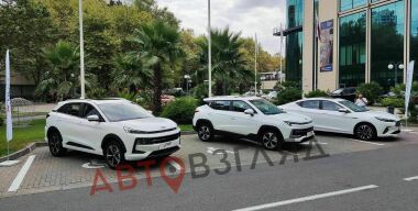 В России представили три новинки от JAC: спецификации и цены