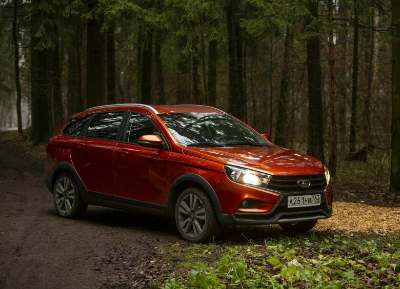 Изображение Дилеры LADA: никакого дефицита автомобилей с АКП нет