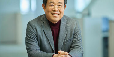 Президент KIA в России Чжин Ха Ким поздравил «АвтоВзгляд» с юбилеем