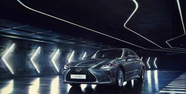 Стартовали российские продажи обновленного Lexus ES