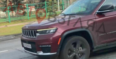 В Россию приехал новейший Jeep Grand Cherokee