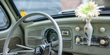 Чем должно и не должно пахнуть в салоне автомобиля