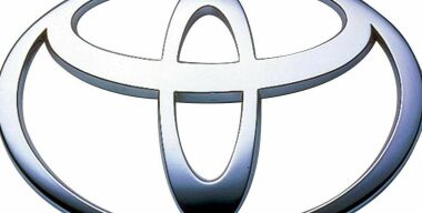 Toyota вернула себе звание крупнейшего автопроизводителя в мире