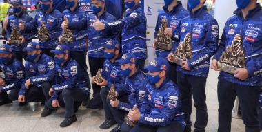 Команда «КАМАЗ-мастер», взявшая подиум на «Дакаре-2021», вернулась в Россию