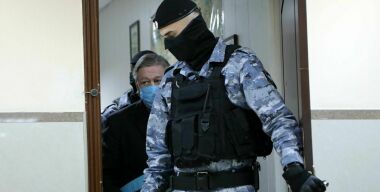 Получив миллион, сын убитого Ефремовым водителя выступил против досрочного освобождения артиста