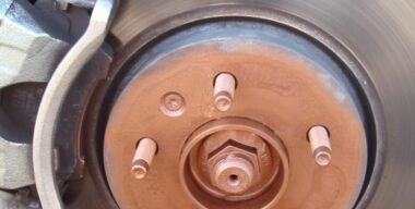 Что сделать, чтобы диски не прикипали к ступицам?