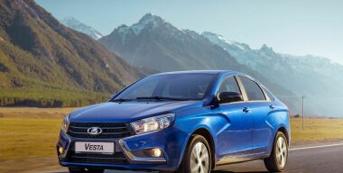 «Двухпедальный» Exclusive: тест-драйв LADA Vesta с вариатором