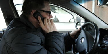 За что так ненавидят друг друга российские автовладельцы