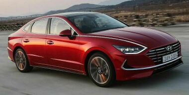 Новая Hyundai Sonata и еще три знаковых седана, которые приедут в Россию в этом году