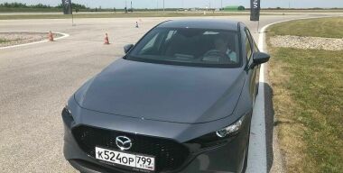 Почему самая «крутая» и экономичная Mazda3 в Россию не приедет