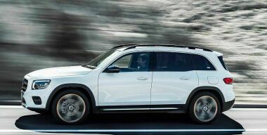 Mercedes-Benz GLB: известна дата начала продаж