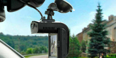 5 самых дешевых и компактных новинок видеорегистраторов в России