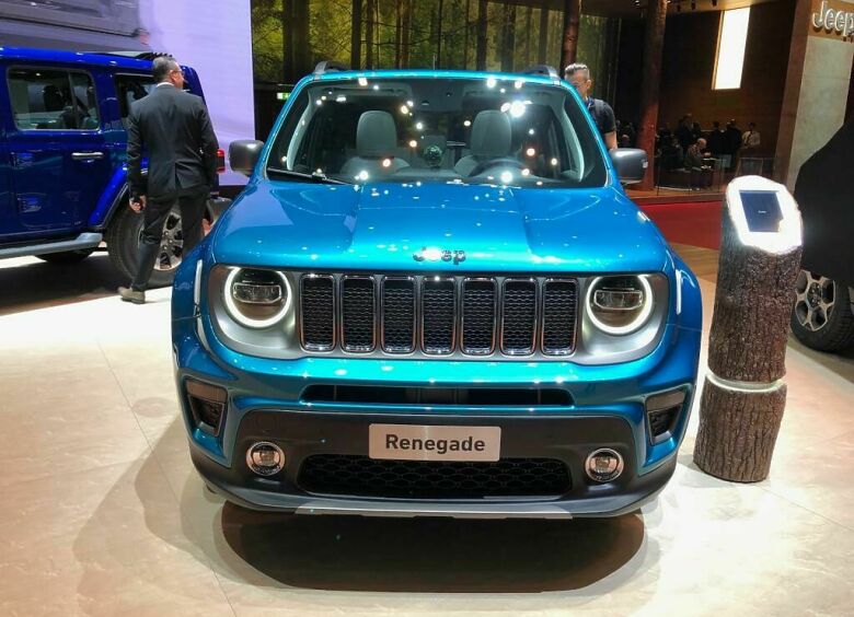 Названа дата начала продаж в России нового Jeep Renegade S