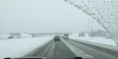 Нюансы зимнего вождения: как правильно выбирать «дворники»