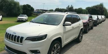 В России начались продажи обновленного Jeep Cherokee