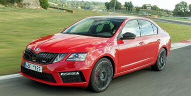 Skoda привезет в Женеву новые версии моделей Octavia и Superb
