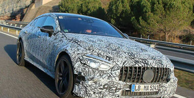 Новый Mercedes-Benz AMG GT презентуют на Женевском автосалоне