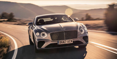 Bentley покажет в Женеве новые Bentayga и Continental GT