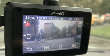 Видеорегистратор MiVue 788: как сделать из старых «Жигулей» современную иномарку