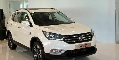 В России стартовали продажи китайского кроссовера DFM AX7