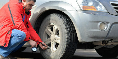 Зачем в машине нужно всегда возить портативный манометр