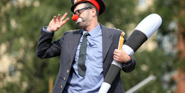 Как безопасно подшутить над инспектором ГИБДД 1 апреля