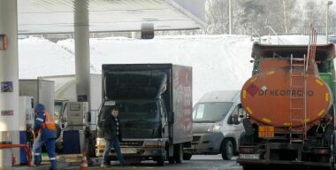 Почему цены на бензин пробили 40-рублевый порог