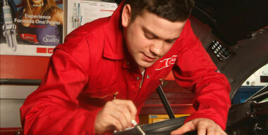 Как по свече зажигания определить возможные неисправности двигателя