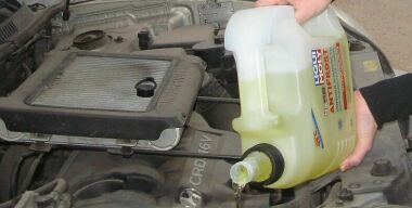 Контрольная покупка: какая стеклоомывайка не подведет в сильный мороз