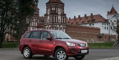 Chery распродает кроссоверы Tiggo FL по беспрецедентно низким ценам
