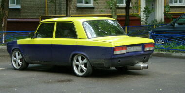 upload.wikimedia.org