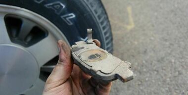 Как правильно выбирать подходящие тормозные колодки