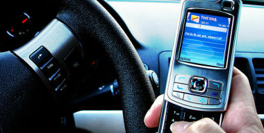 В России разговор по мобильнику за рулем повышает риск ДТП в 10 раз