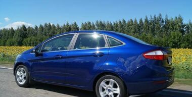 Ford посмеялся над LADA Vesta