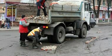 В России тендеры на ремонт дорог выигрывают кирпичные заводы