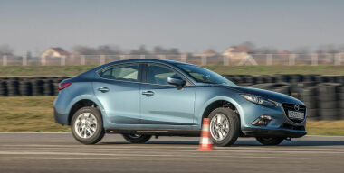 Mazda под обстрелом, или Автофитнес по-японски