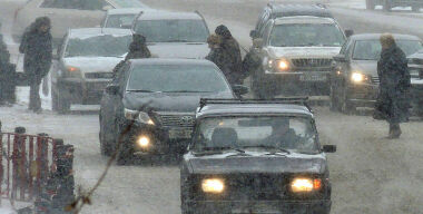 Почему никто не оставляет машину дома в непогоду